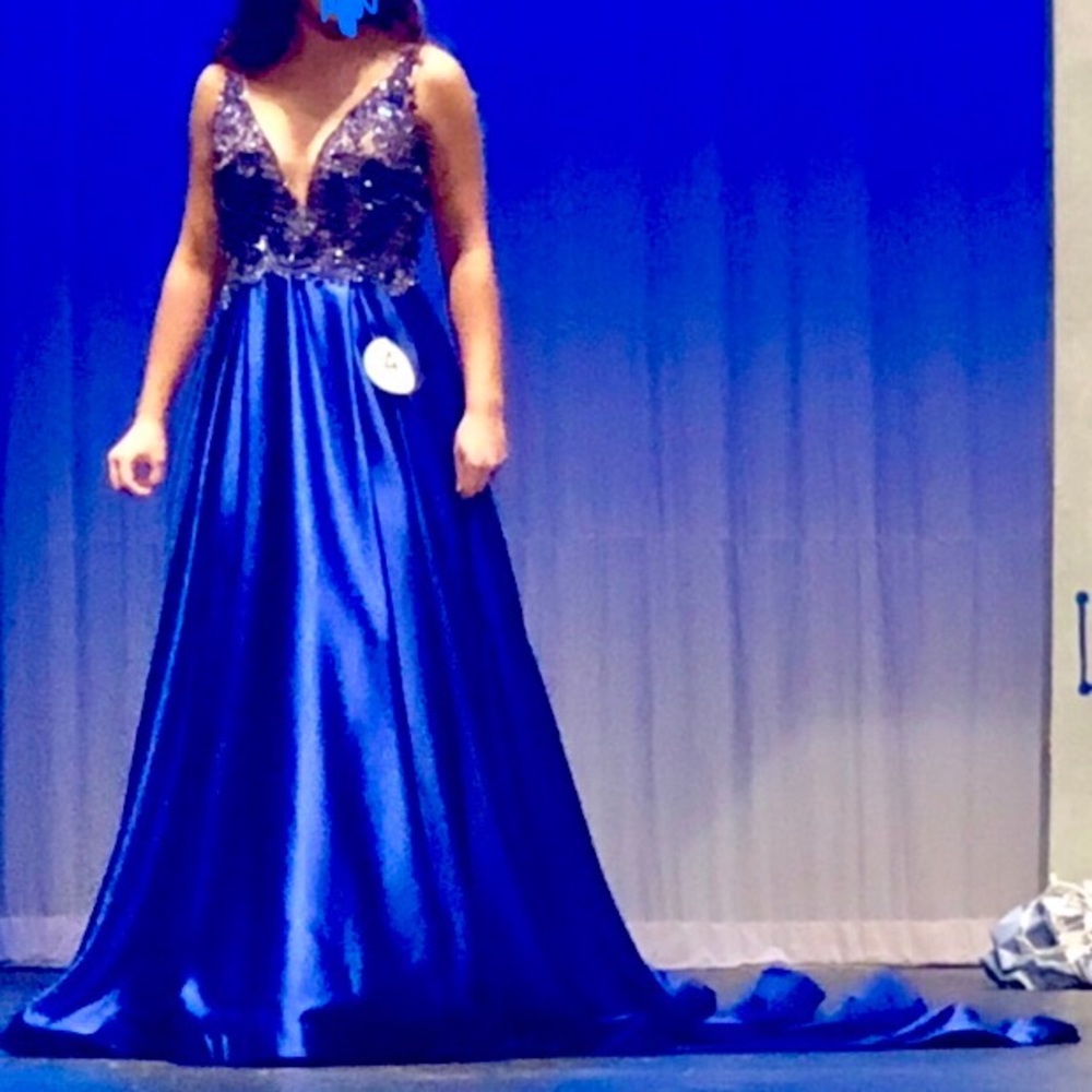 MacDuggal Dress size 6